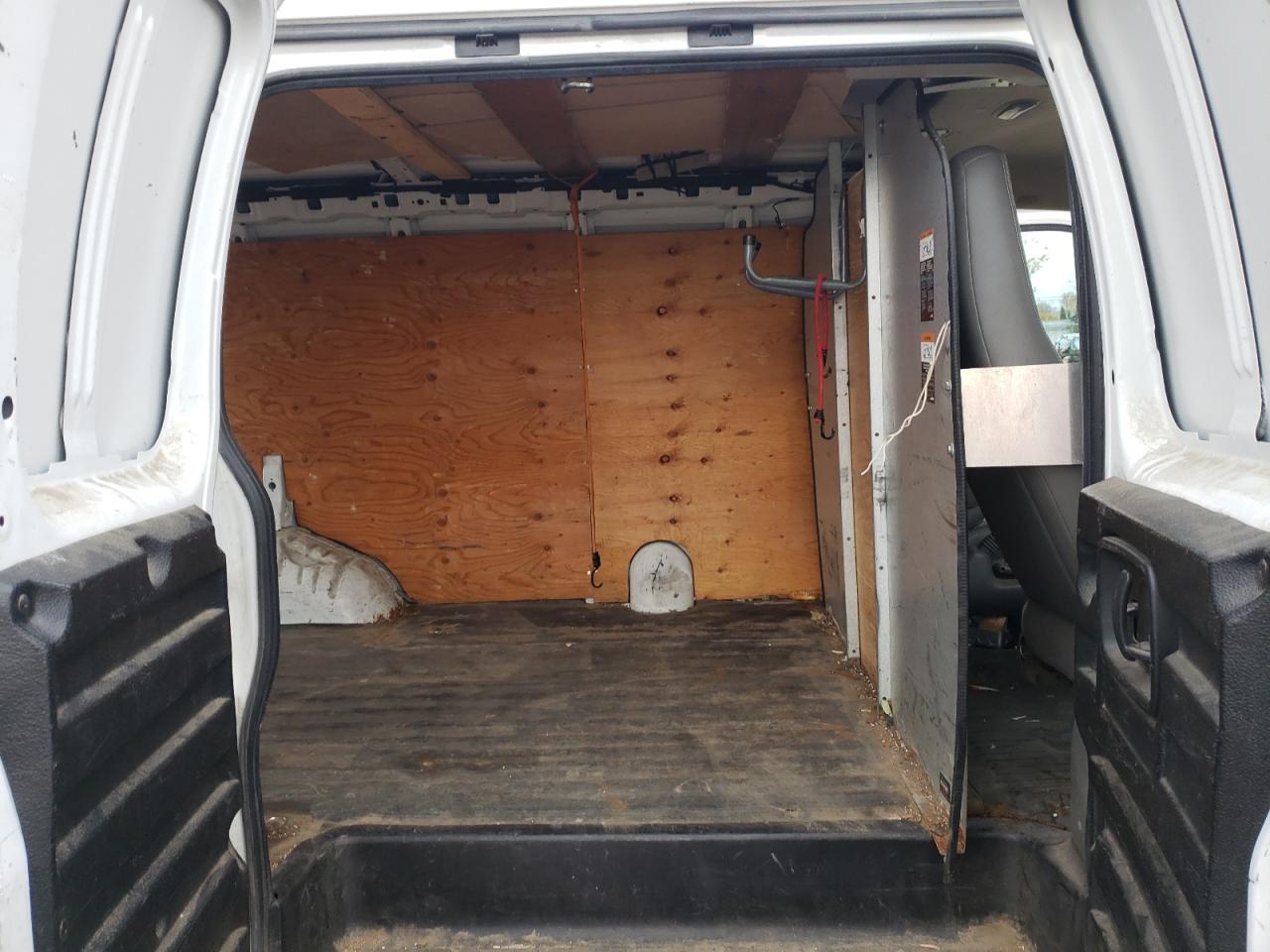 2017 GMC Savana G2500 VIN: 1GTW7AFF7H1100609 Lot: 89804815