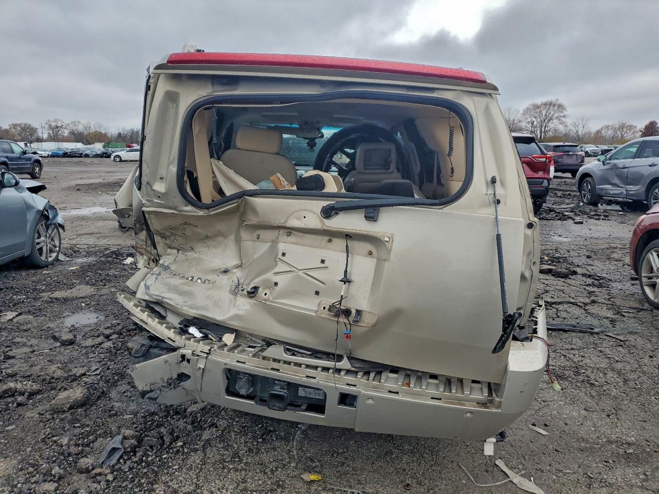 2007 Cadillac Escalade Luxury VIN: 1GYFK63877R218980 Lot: 94234975