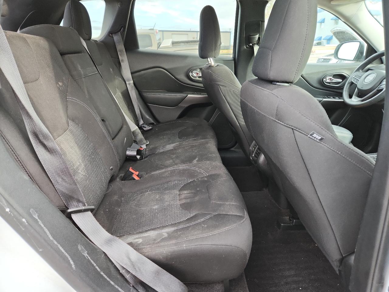 2019 Jeep Cherokee Latitude VIN: 1C4PJLCB6KD248212 Lot: 93712755