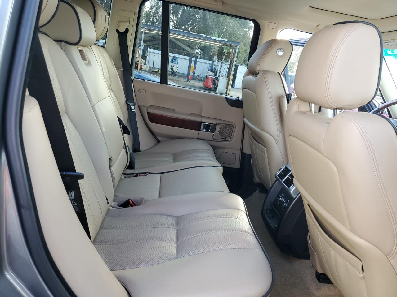 2010 Land Rover Range Rover Hse Luxury VIN: SALMF1D49AA311644 Lot: 93333125