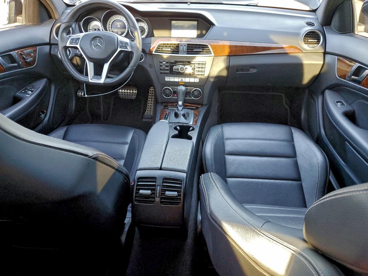 2014 Mercedes-Benz C 250 VIN: WDDGJ4HB1EG215271 Lot: 94495025