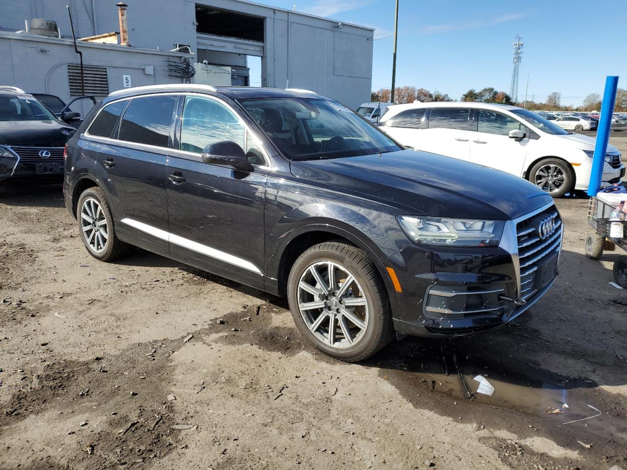 2017 Audi Q7 Premium Plus VIN: WA1LAAF72HD002688 Lot: 92127055