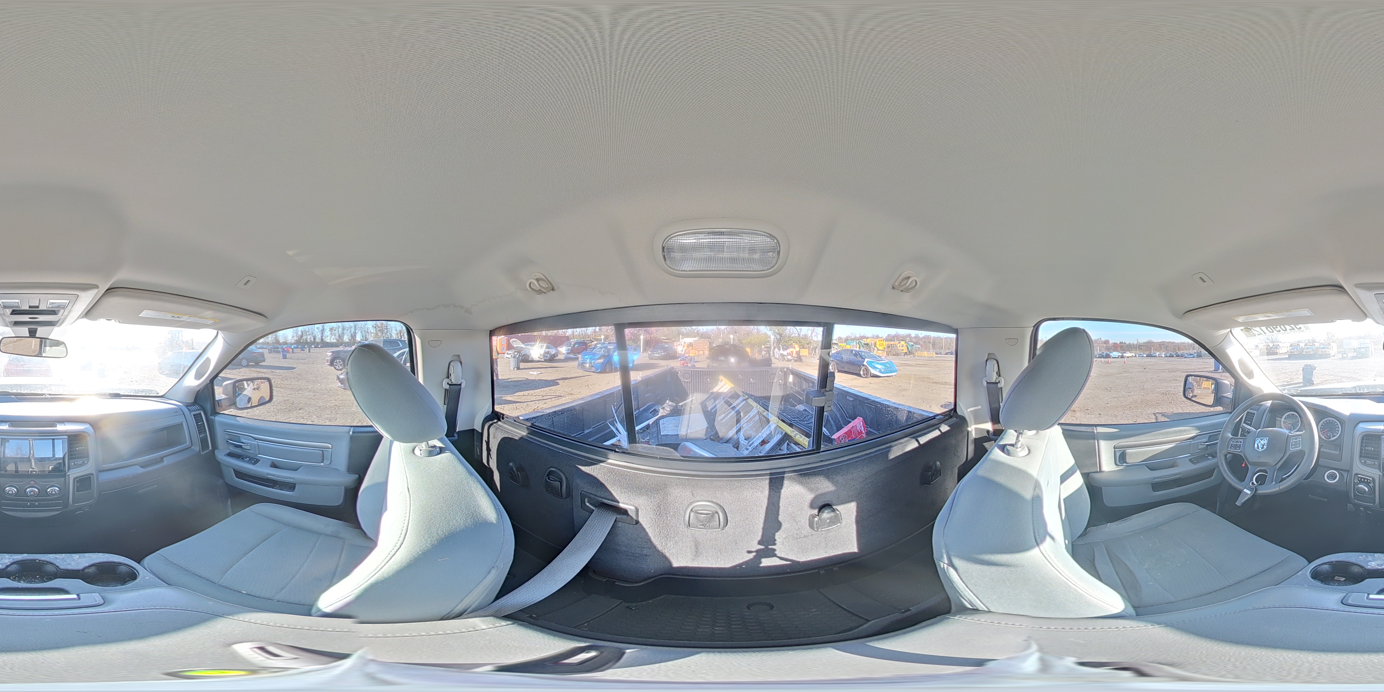 2018 Ram 1500 St VIN: 3C6JR6DTXJG129532 Lot: 92696125