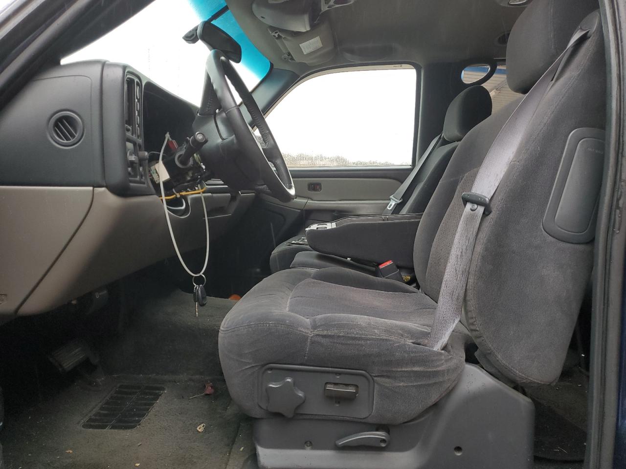 2002 Chevrolet Tahoe K1500 VIN: 1GNEK13Z52J104763 Lot: 93609105