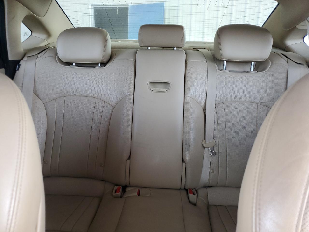 2015 Hyundai Genesis 3.8L VIN: KMHGN4JE7FU044267 Lot: 91042495