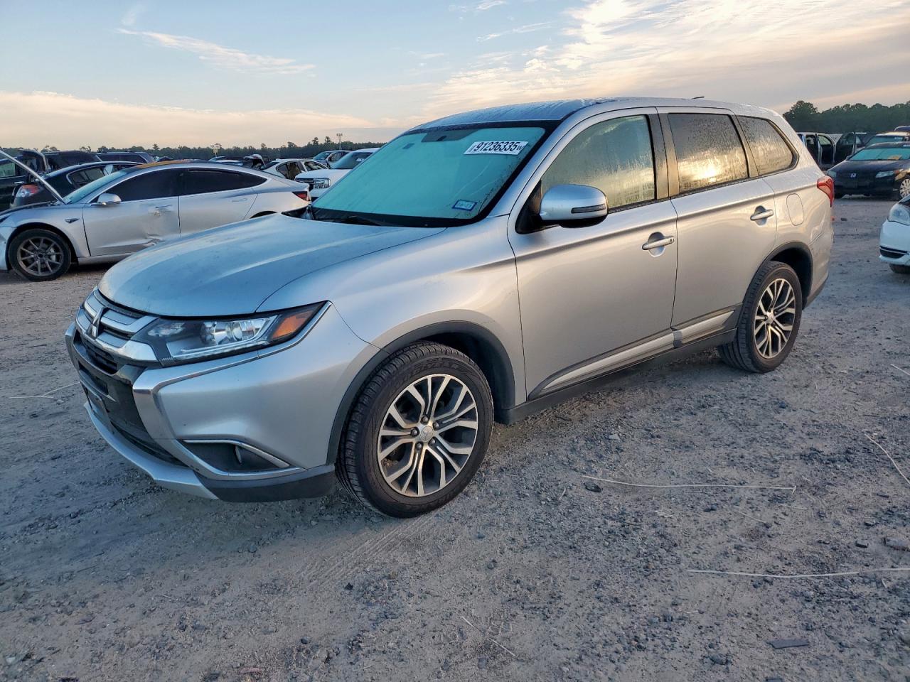 2016 Mitsubishi Outlander Se