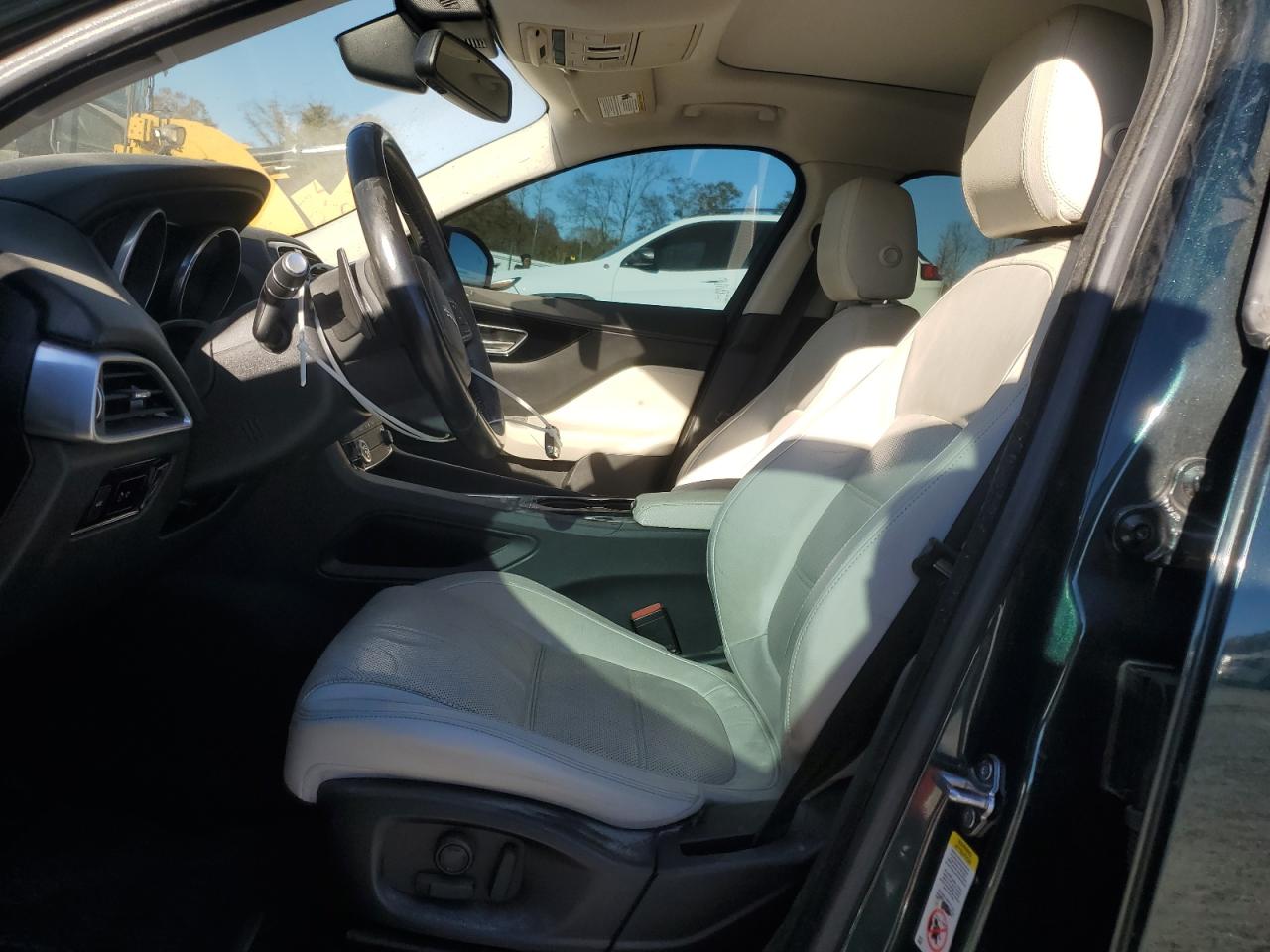 2017 Jaguar F-Pace Prestige VIN: SADCK2BV1HA898646 Lot: 92742555