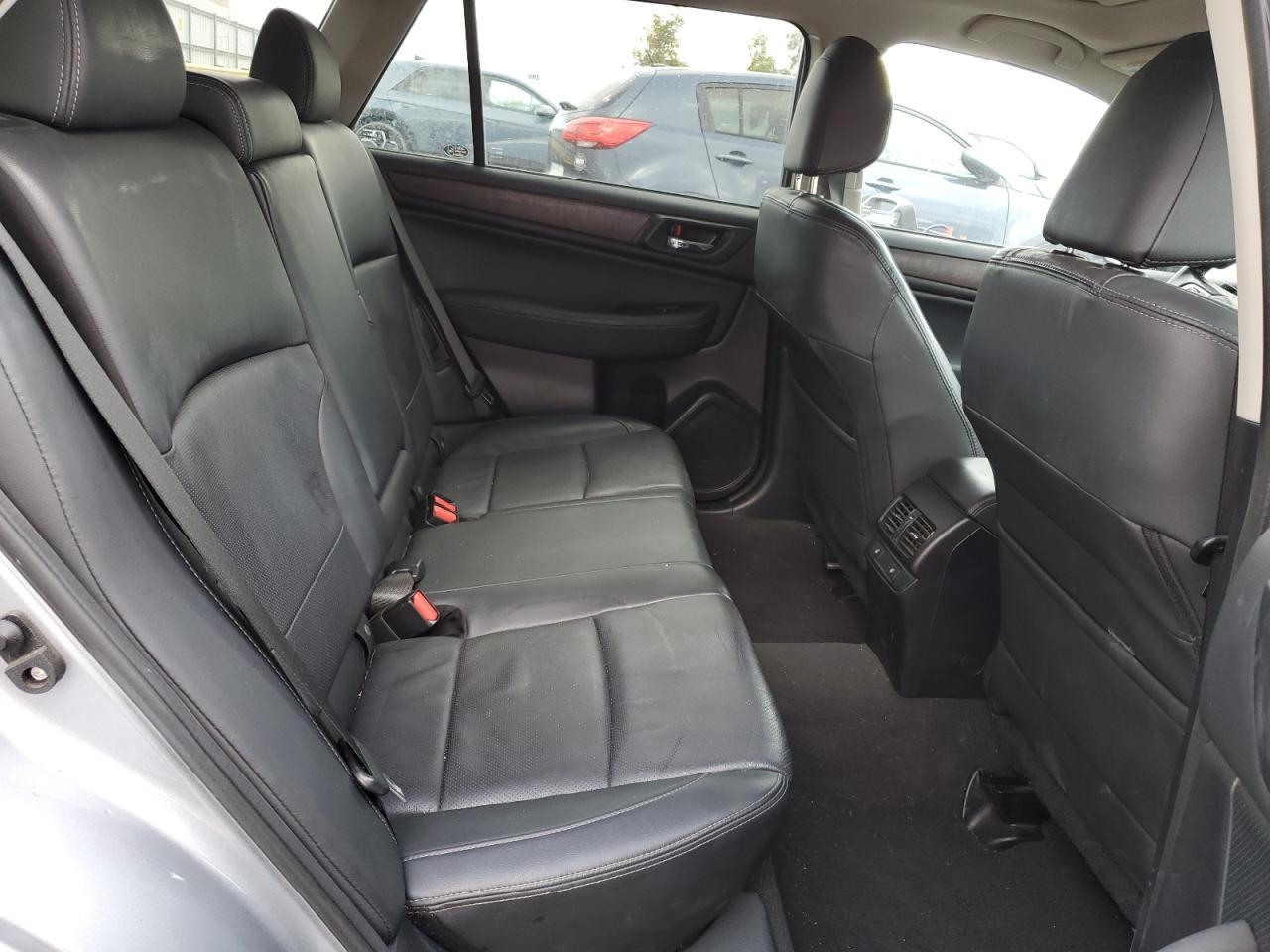 2017 Subaru Outback 2.5I Limited VIN: 4S4BSANC3H3289814 Lot: 92816265