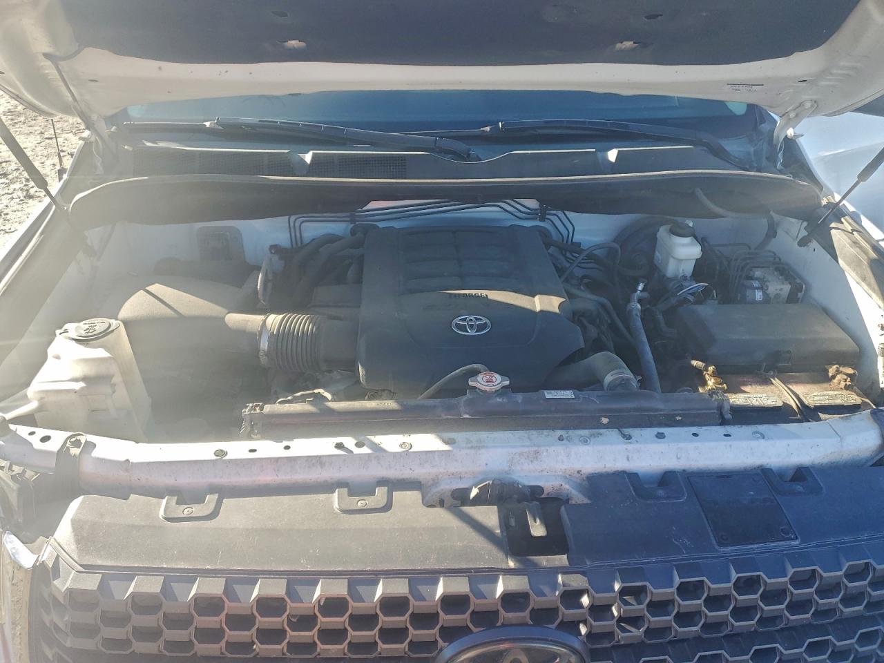 2018 Toyota Tundra Crewmax Sr5 VIN: 5TFDY5F12JX720609 Lot: 94480295