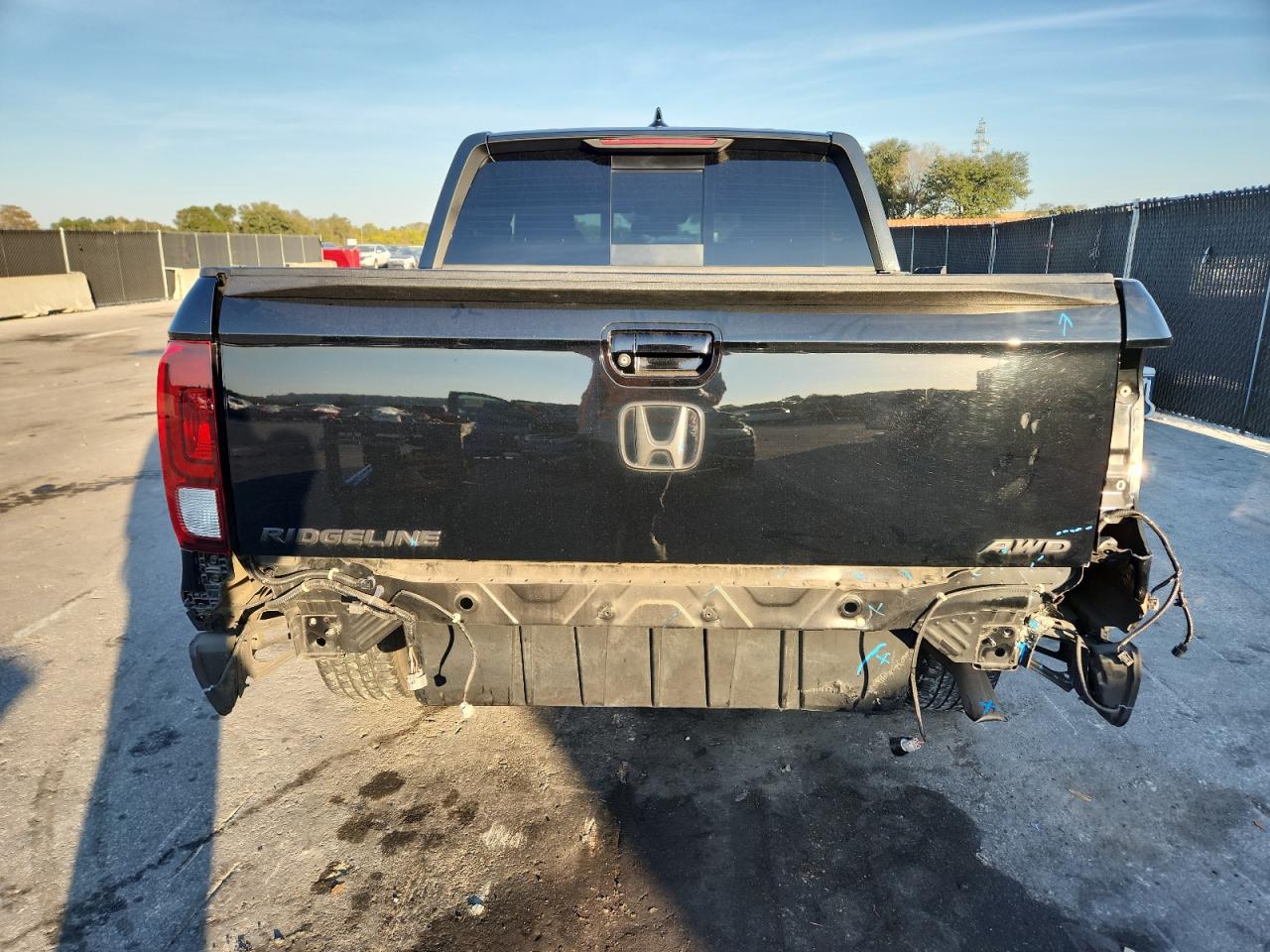 2019 Honda Ridgeline Rtl VIN: 5FPYK3F73KB010942 Lot: 93583095