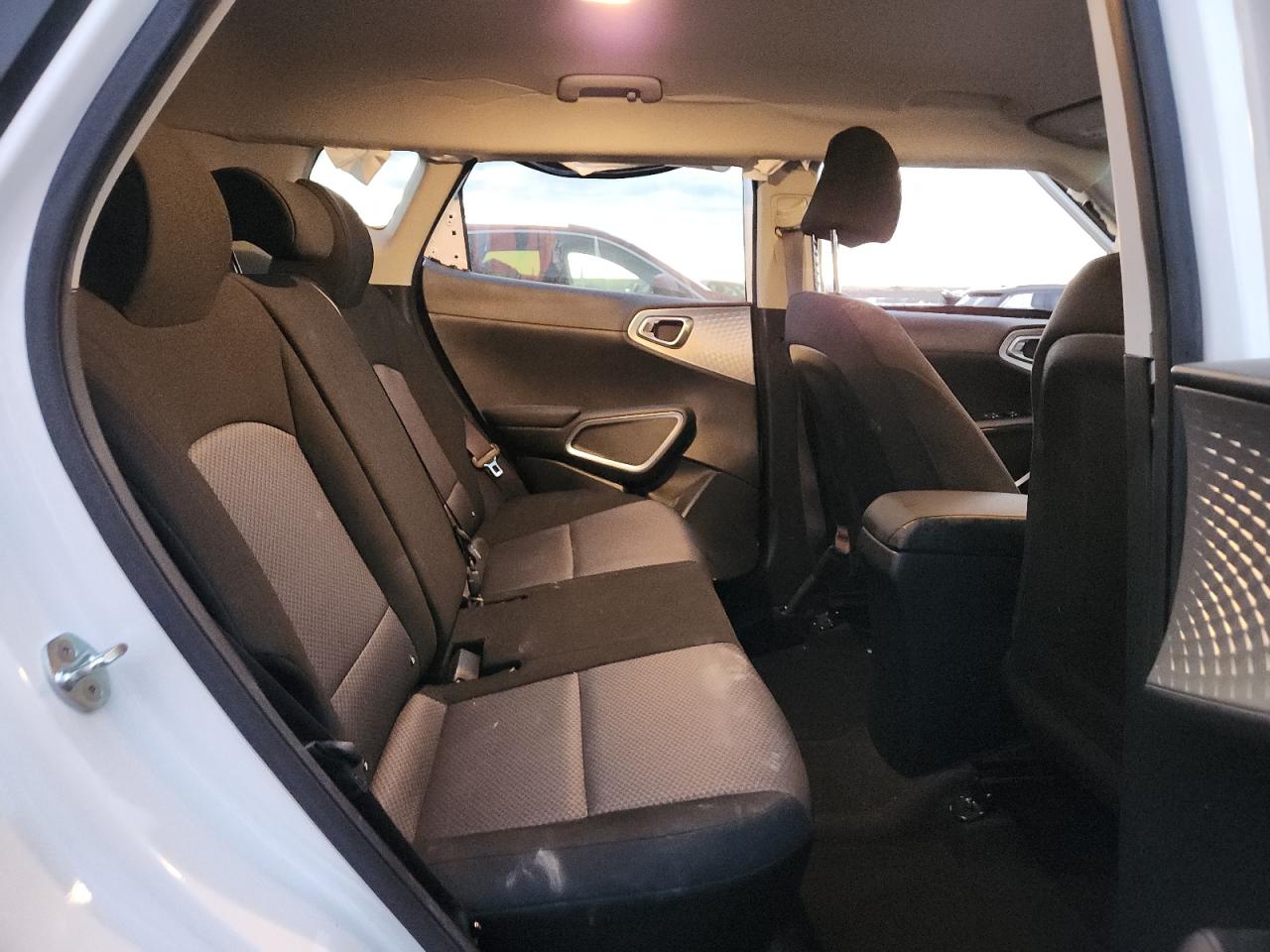 2022 Kia Soul Lx VIN: KNDJ23AU8N7153371 Lot: 92830955