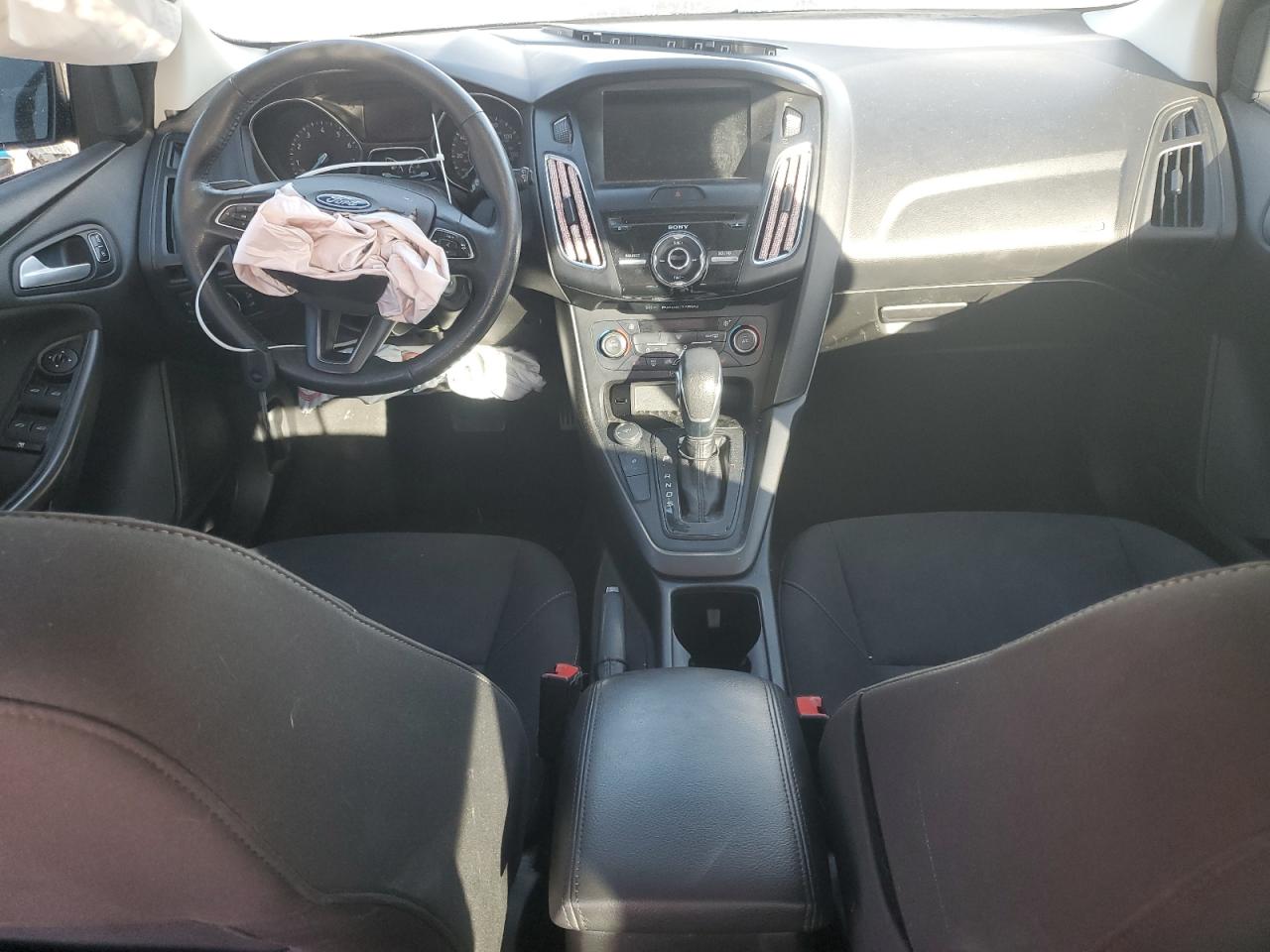 2017 Ford Focus Sel VIN: 1FADP3M27HL333161 Lot: 91210345