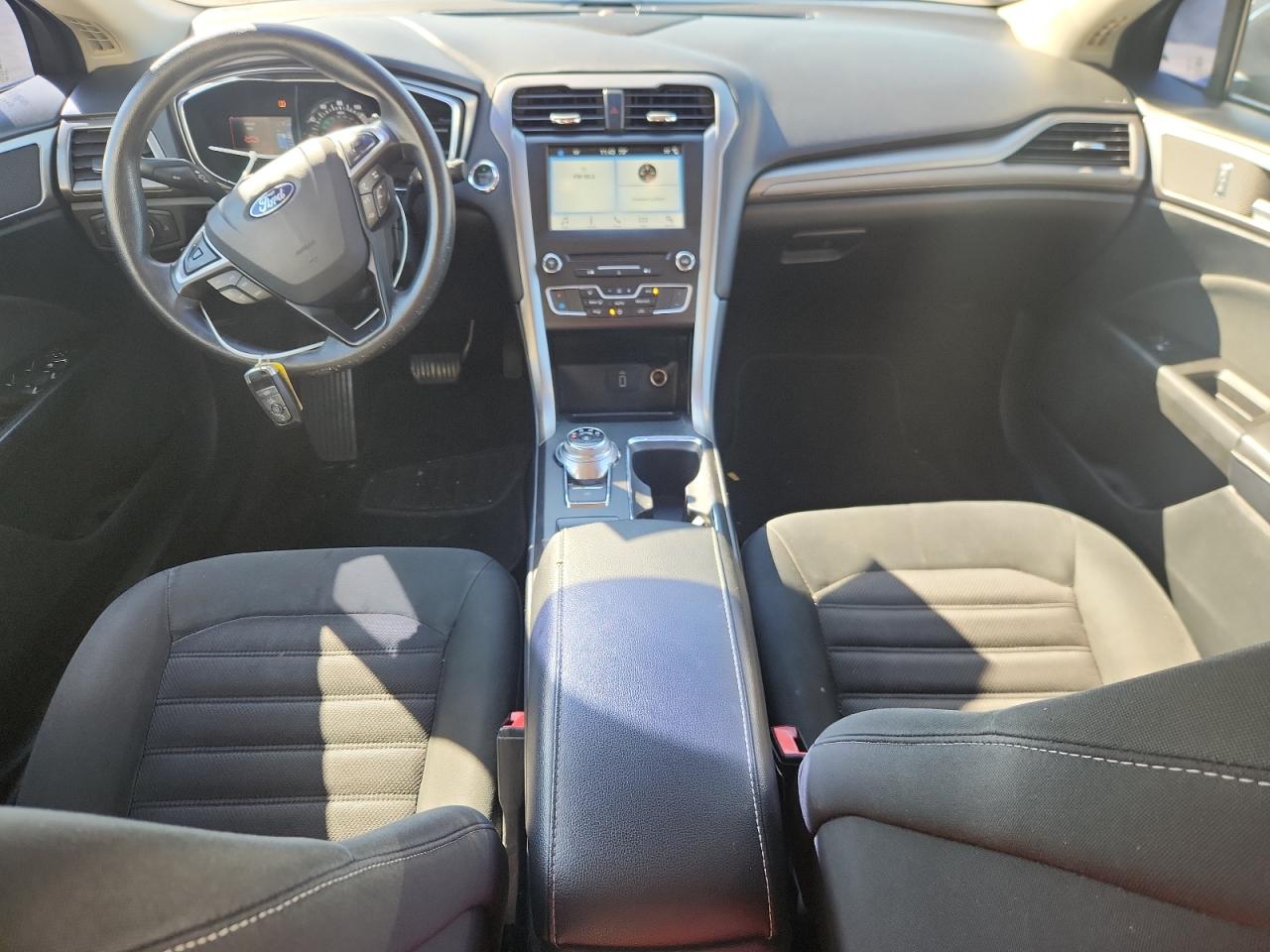 2017 Ford Fusion Se VIN: 3FA6P0HDXHR244804 Lot: 92888035