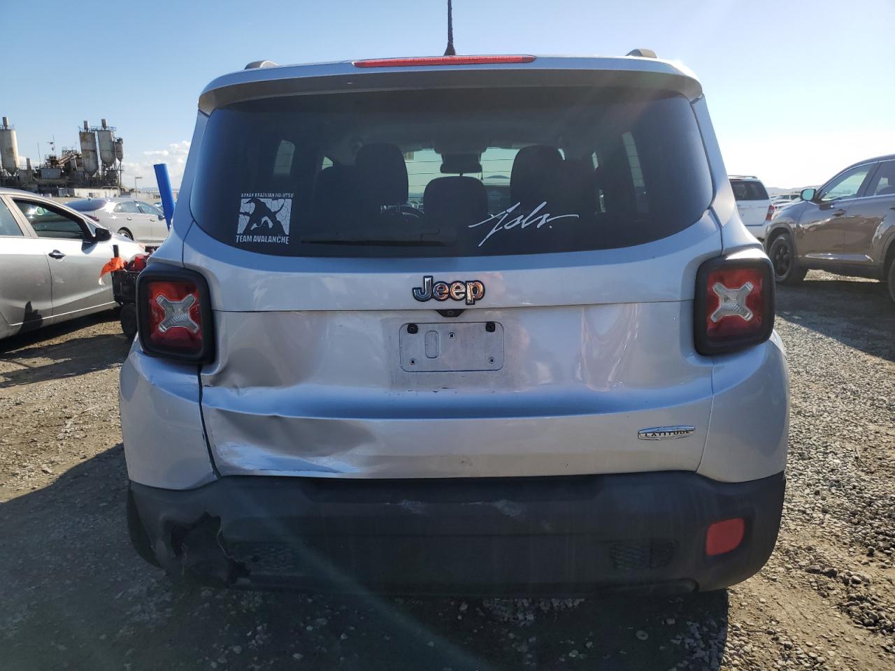 2015 Jeep Renegade Latitude VIN: ZACCJABT1FPB16737 Lot: 93383395