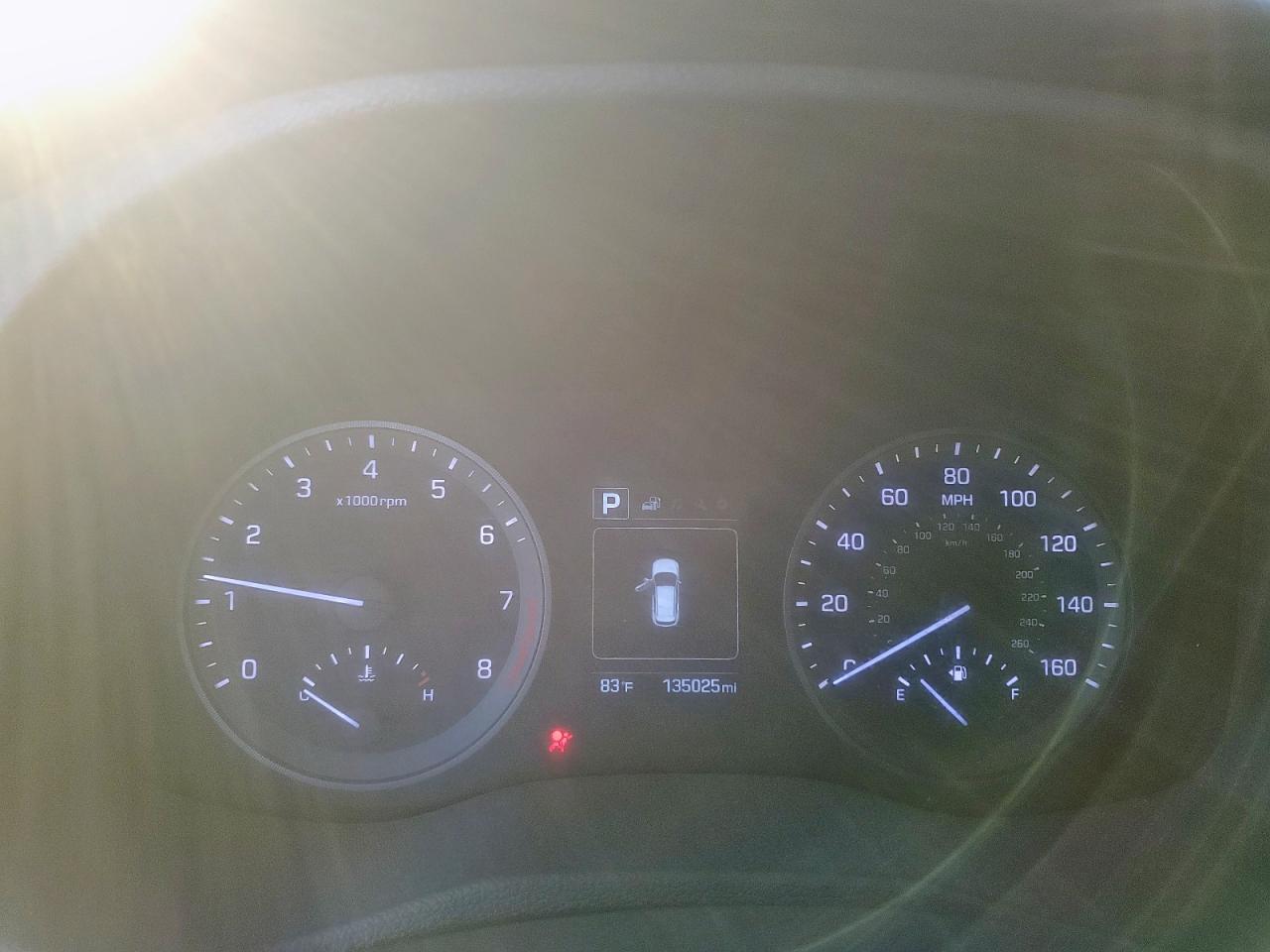 2018 Hyundai Tucson Value VIN: KM8J33A23JU767019 Lot: 92890335