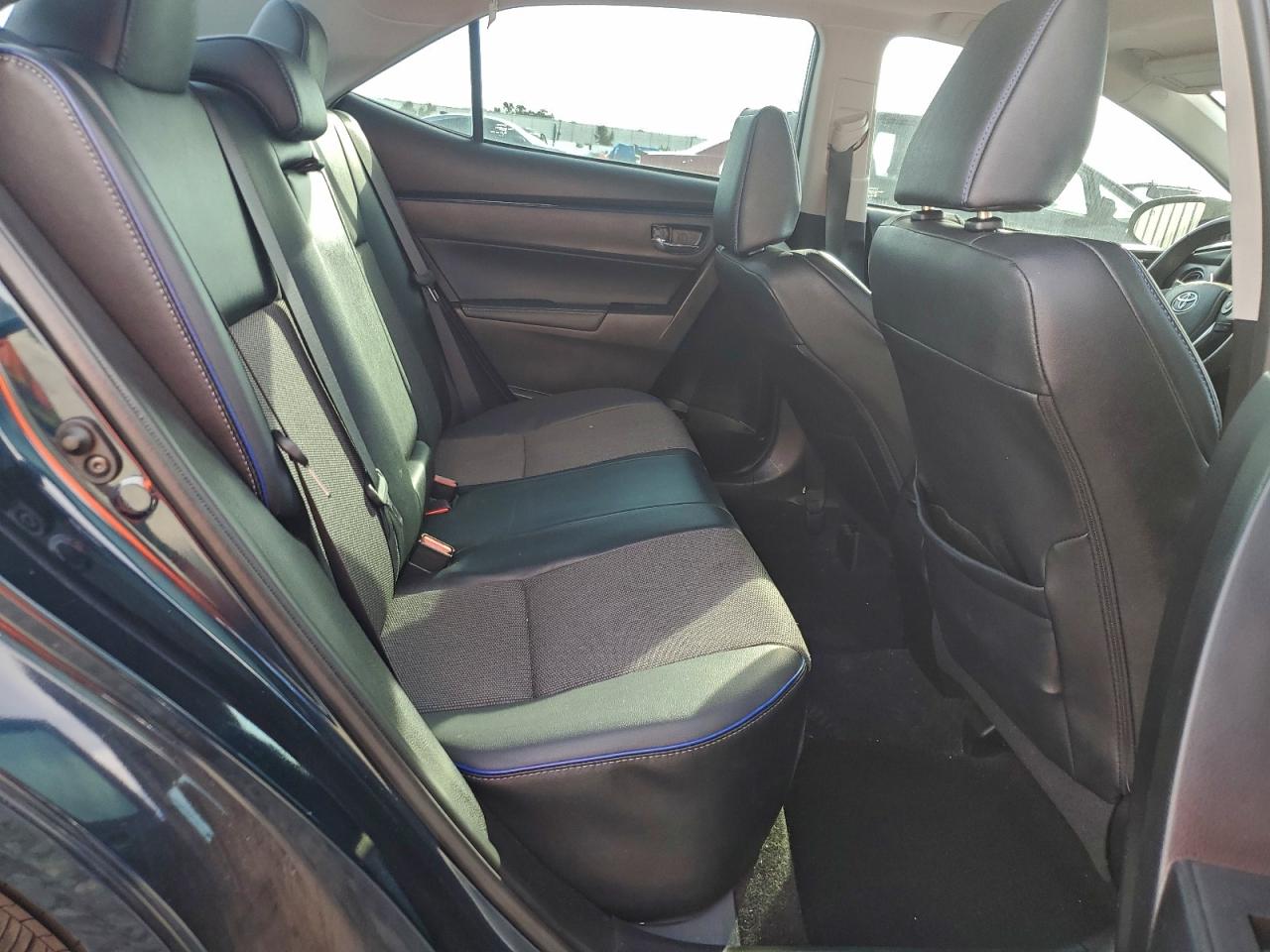 2017 Toyota Corolla L VIN: 5YFBURHE3HP668961 Lot: 94635565