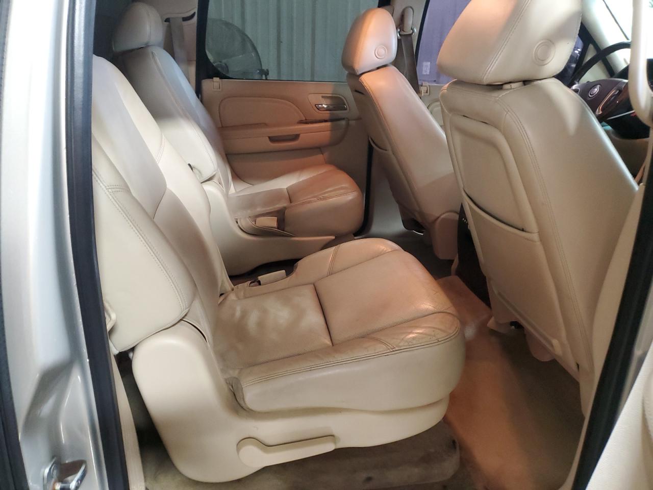 2008 Cadillac Escalade Esv VIN: 1GYFK66828R104995 Lot: 91420185