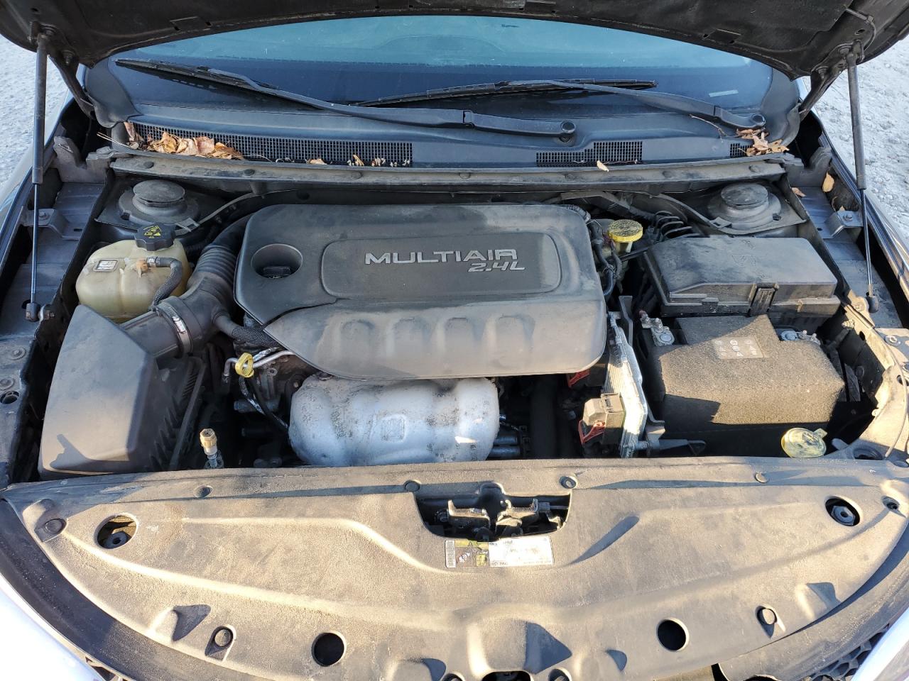 2015 Chrysler 200 Limited VIN: 1C3CCCAB3FN703940 Lot: 93250935