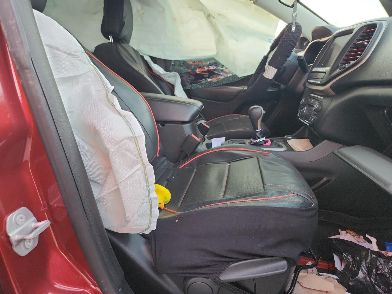 2015 Jeep Cherokee Latitude VIN: 1C4PJMCBXFW651853 Lot: 93488365