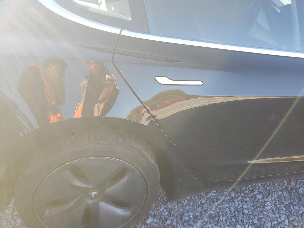 2018 Tesla Model 3 VIN: 5YJ3E1EB1JF128104 Lot: 90995475