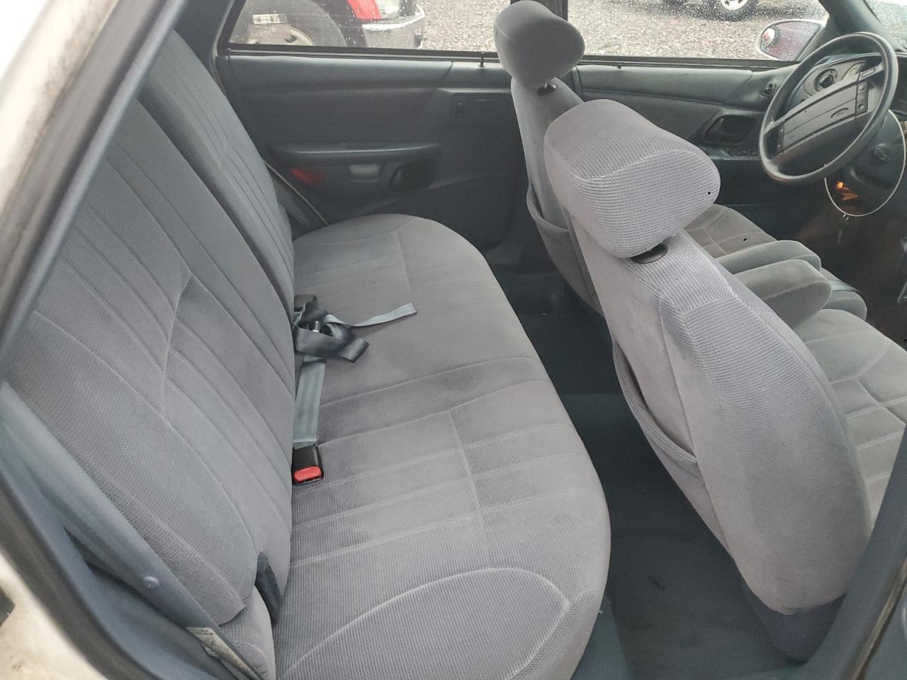 1993 Ford Taurus Gl VIN: 1FALP57U8PA321051 Lot: 92619685