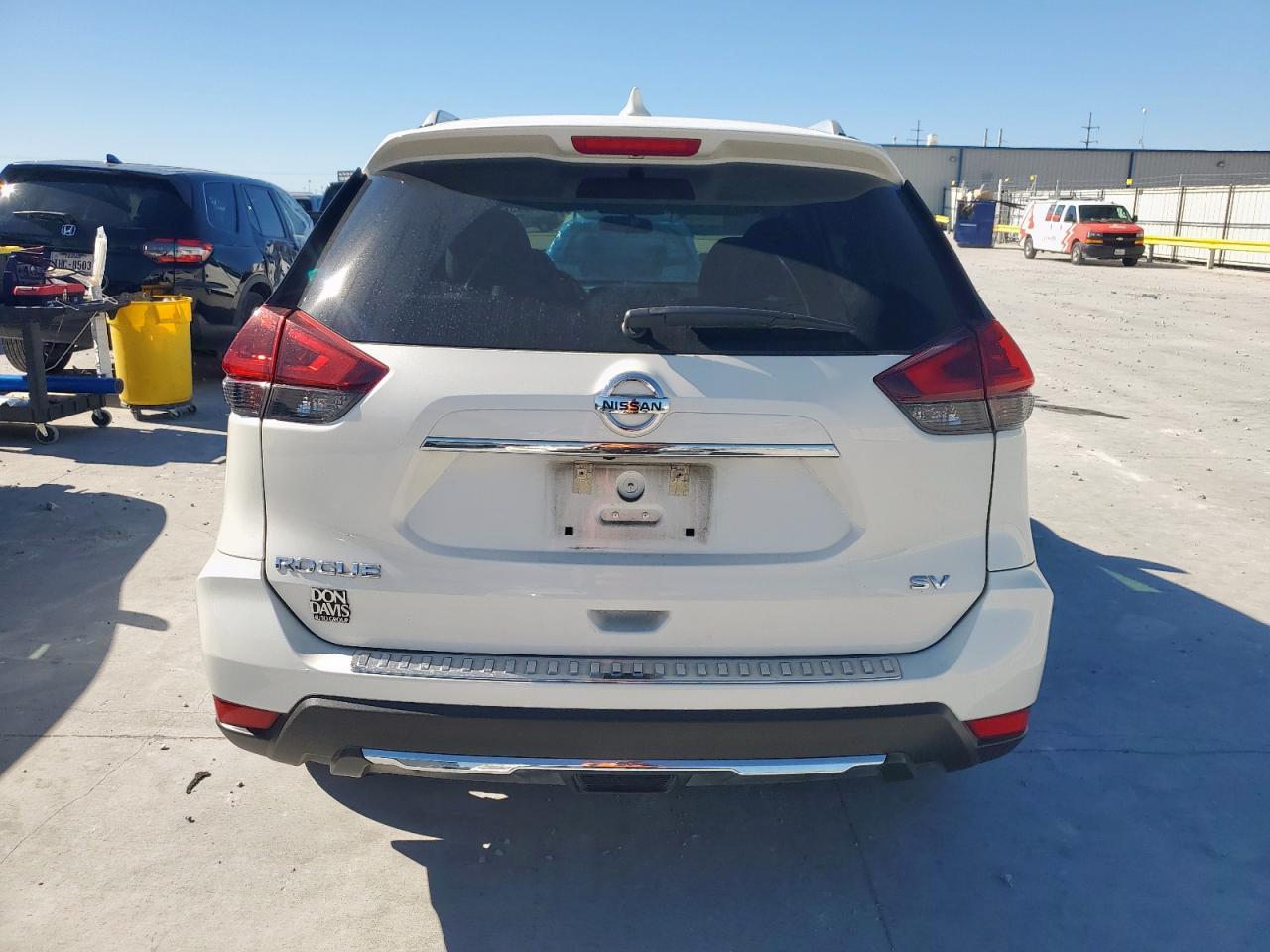 2018 Nissan Rogue S VIN: 5N1AT2MT3JC847795 Lot: 91044635