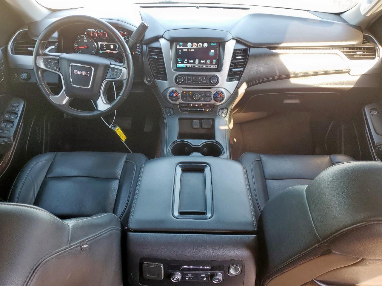 2019 GMC Yukon Xl C1500 Slt VIN: 1GKS1GKCXKR379145 Lot: 90722375