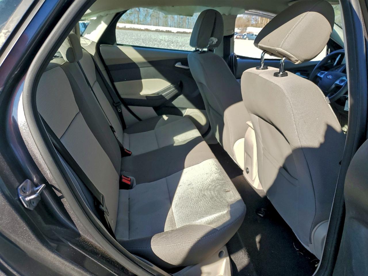 2014 Ford Focus Se VIN: 1FADP3F28EL425338 Lot: 94059915