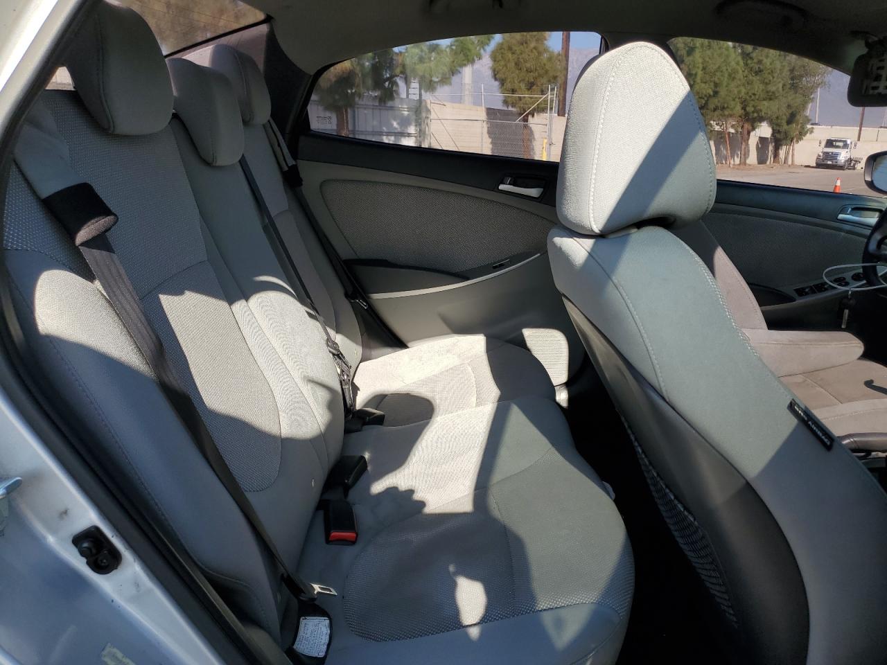 2013 Hyundai Accent Gls VIN: KMHCT4AE8DU554354 Lot: 91036825