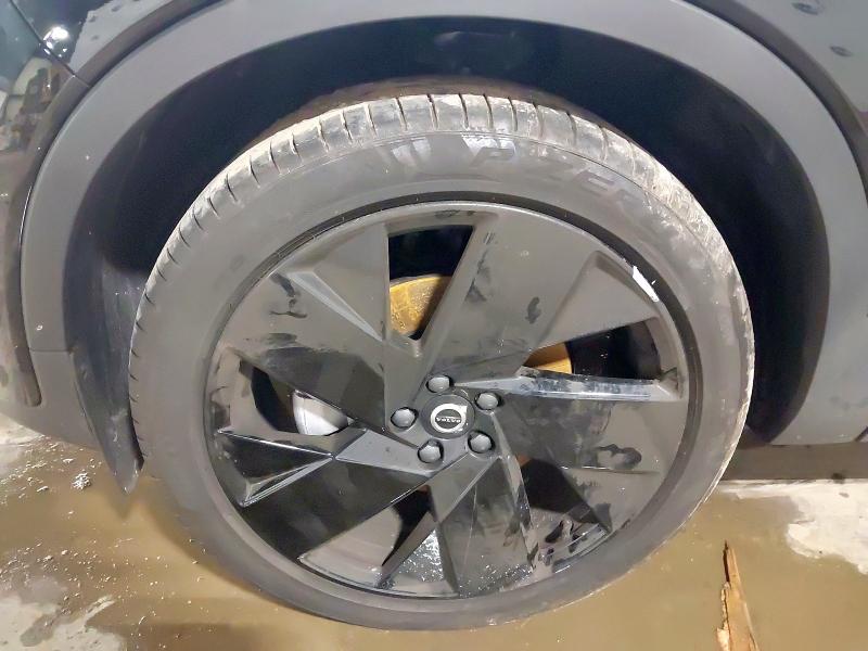 2025 VOLVO XC40 2.0 B4P PLUS BLACK EDITION 5DR AUTO