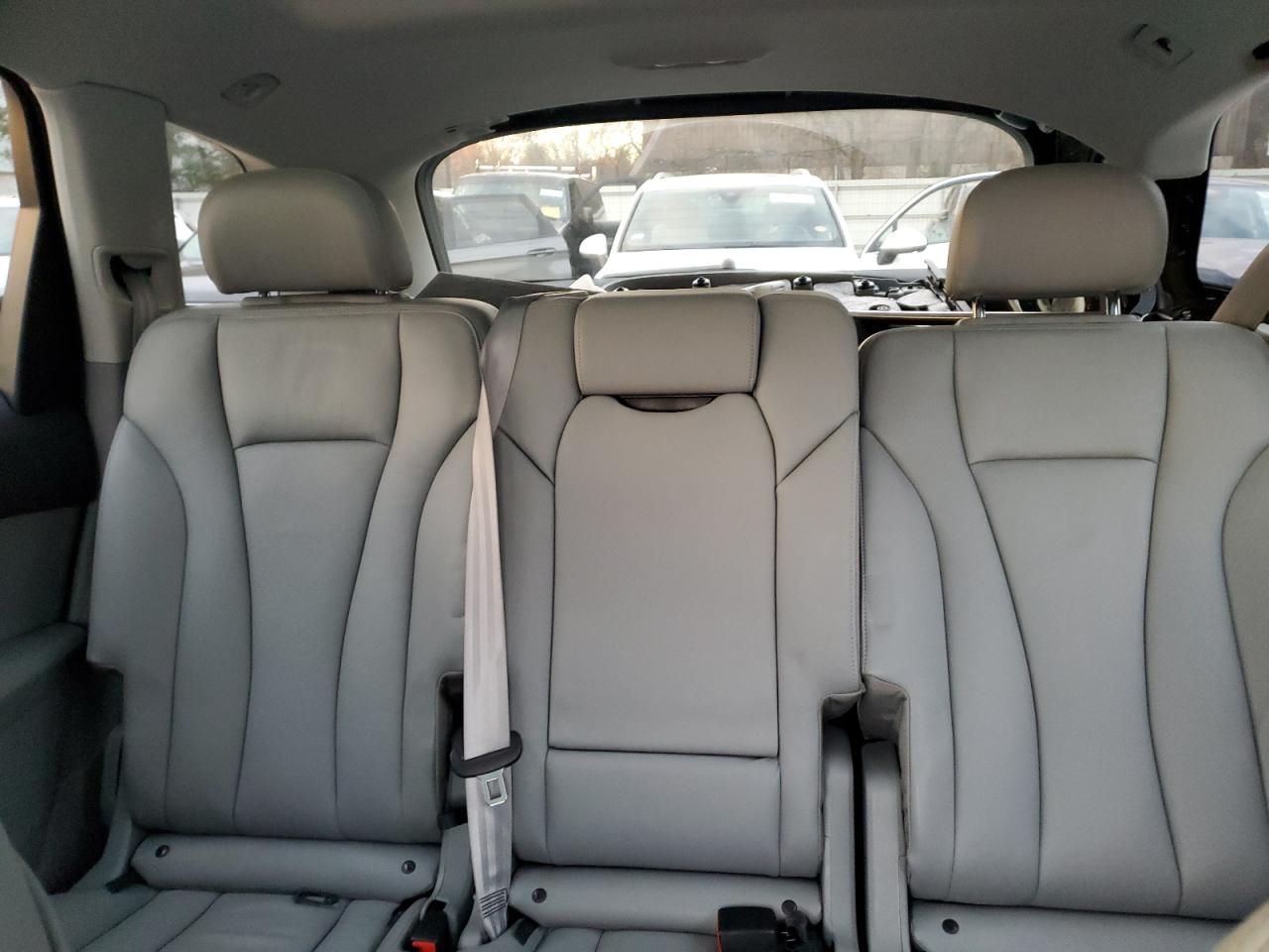 2017 Audi Q7 Premium VIN: WA1AAAF7XHD045618 Lot: 93312355