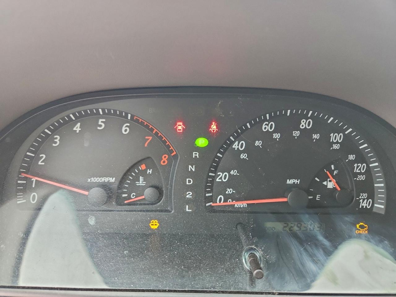 2003 Toyota Camry Le VIN: 4T1BE30K23U233982 Lot: 92951375