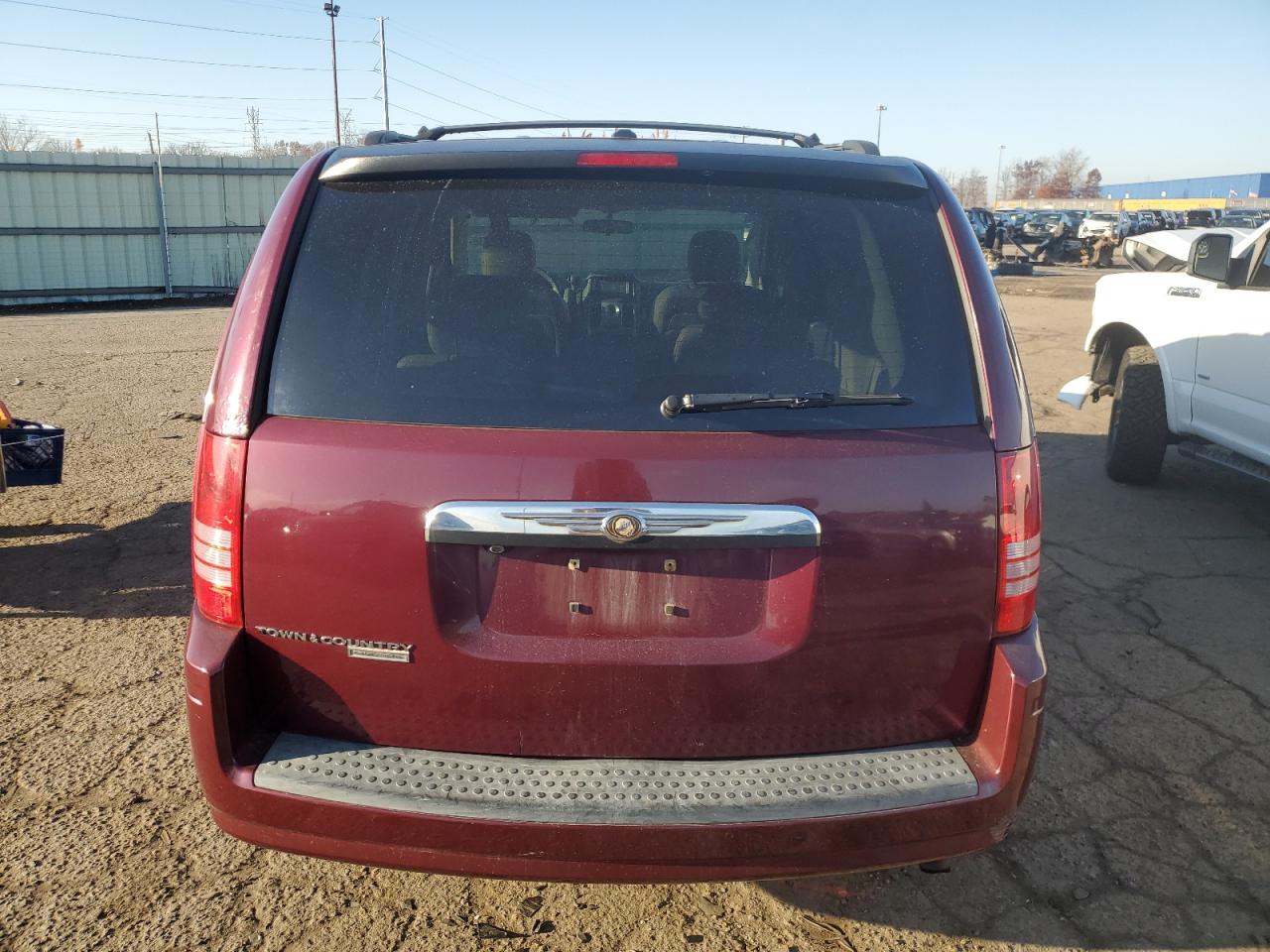 2008 Chrysler Town & Country Touring VIN: 2A8HR54P08R823065 Lot: 92984755