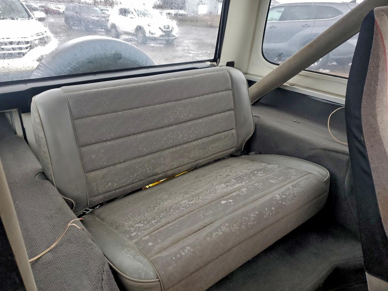 1989 Jeep Wrangler / Yj VIN: 2J4FY19E7KJ100542 Lot: 94338465