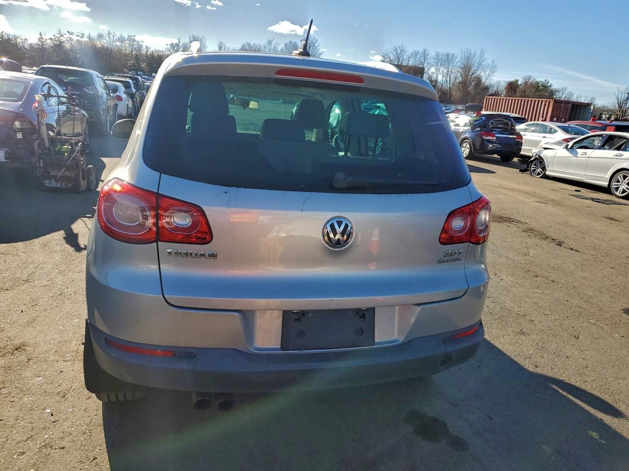 2011 Volkswagen Tiguan S VIN: WVGBV7AX8BW514950 Lot: 93274295