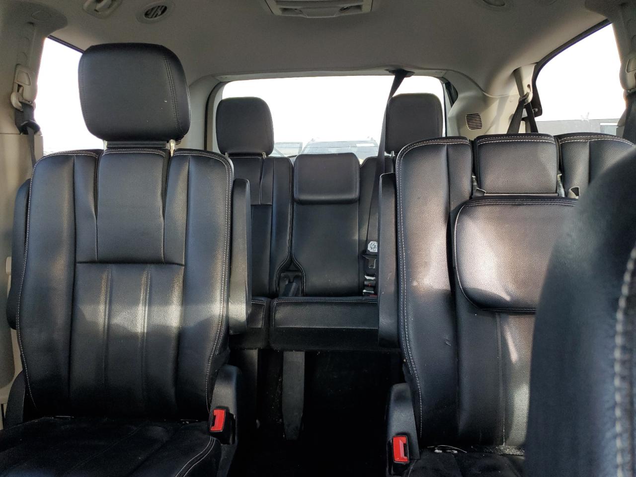 2013 Chrysler Town & Country Touring VIN: 2C4RC1BG0DR741730 Lot: 92352015