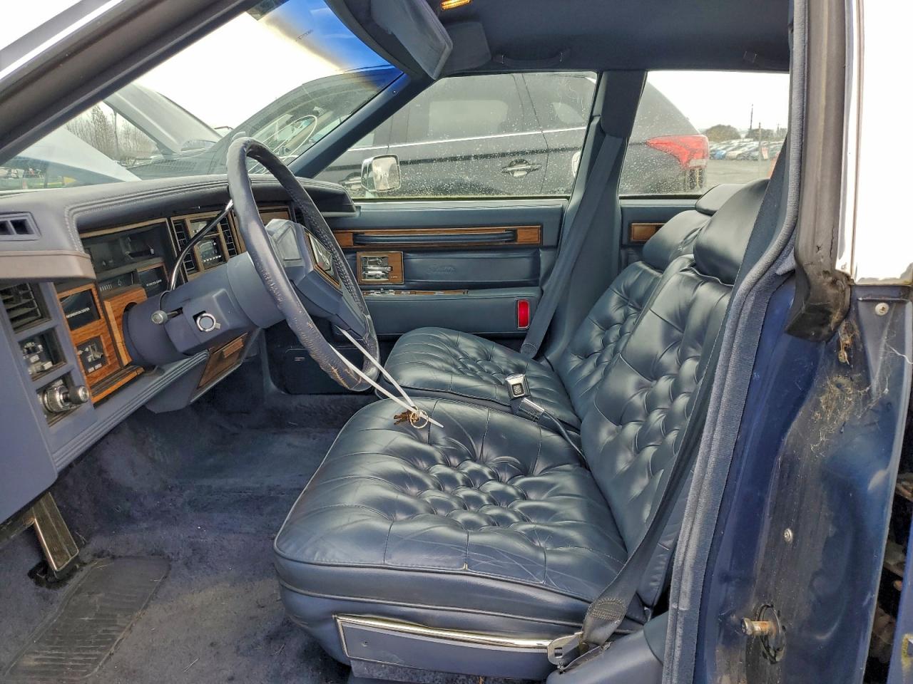 1984 Cadillac Seville VIN: 1G6AS6989EE809567 Lot: 94370185