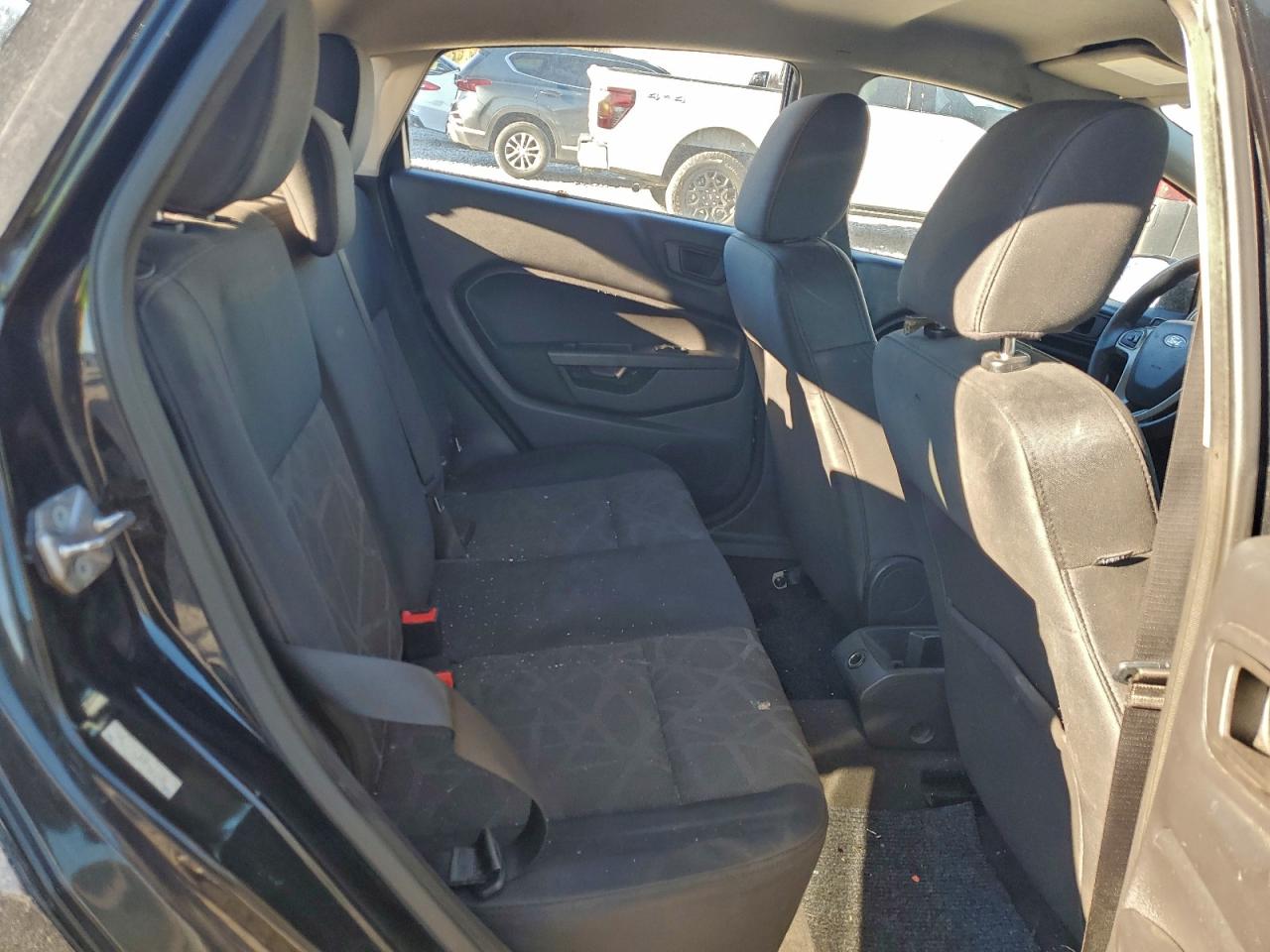 2011 Ford Fiesta Se VIN: 3FADP4EJ2BM212362 Lot: 92854165