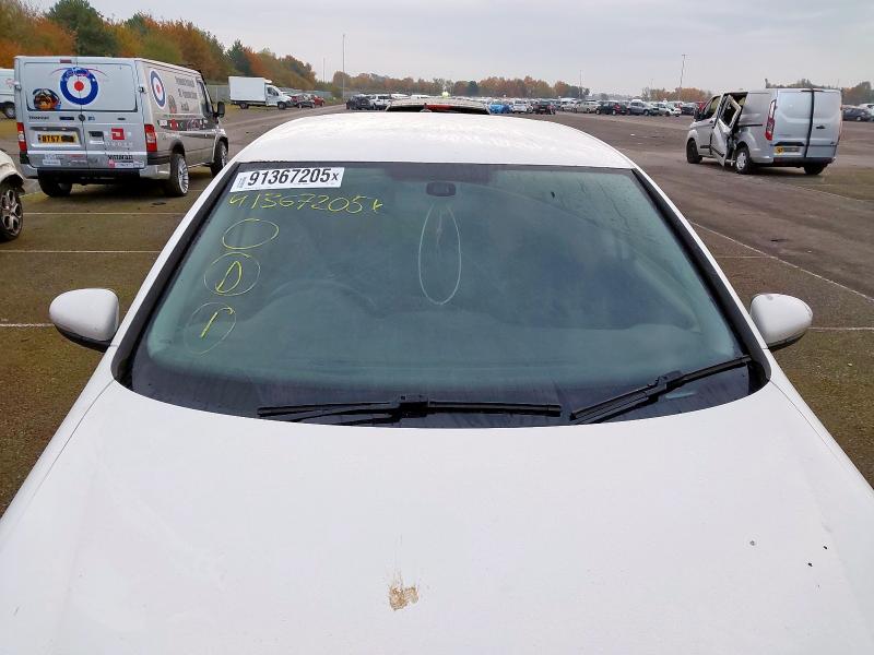 2011 VOLKSWAGEN GOLF 1.6 TDI 105 BLUEMOTION TECH MATCH 5DR