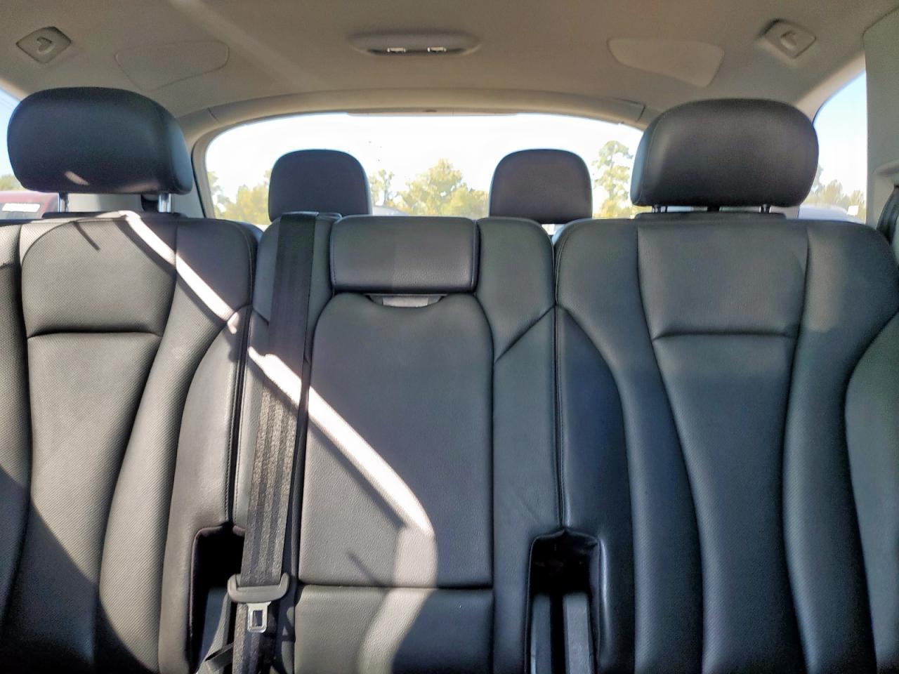 2017 Audi Q7 Premium Plus VIN: WA1LAAF77HD004565 Lot: 91060835