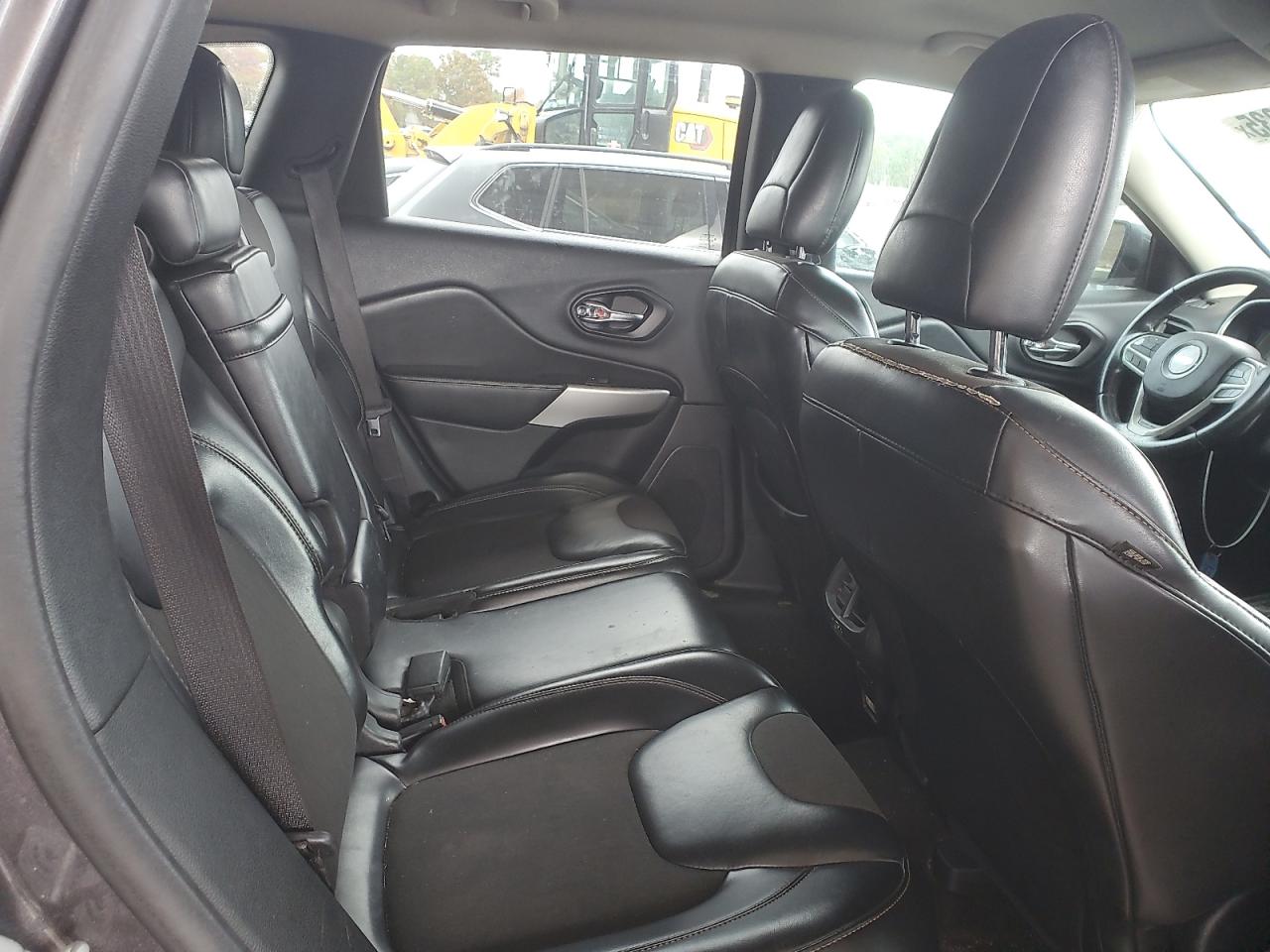 2018 Jeep Cherokee Latitude Plus VIN: 1C4PJLLX0JD534244 Lot: 92100235