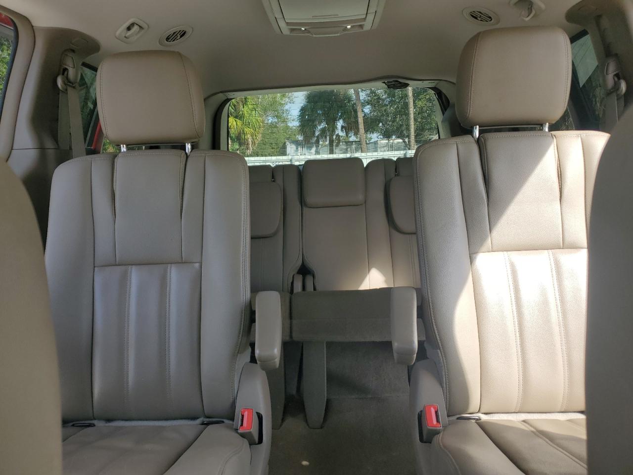 2016 Chrysler Town & Country Touring VIN: 2C4RC1BG5GR300423 Lot: 92253125