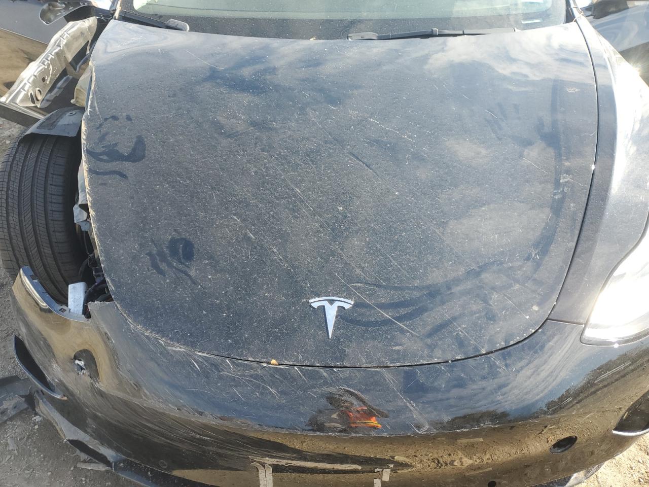 2018 Tesla Model 3 VIN: 5YJ3E1EB1JF068518 Lot: 85419645