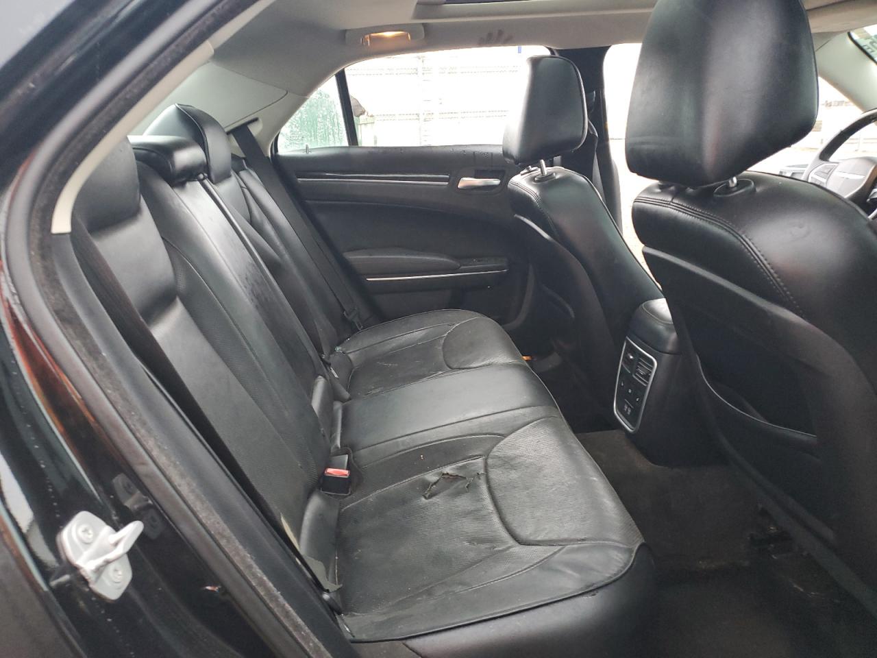 2016 Chrysler 300C VIN: 2C3CCAKG4GH142172 Lot: 93262525