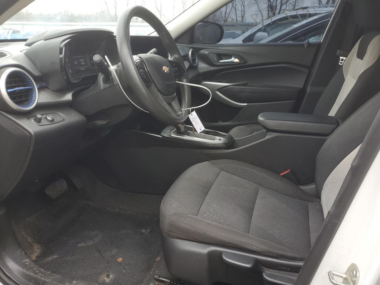 2024 Chevrolet Trax Ls VIN: KL77LFE2XRC035110 Lot: 92294255