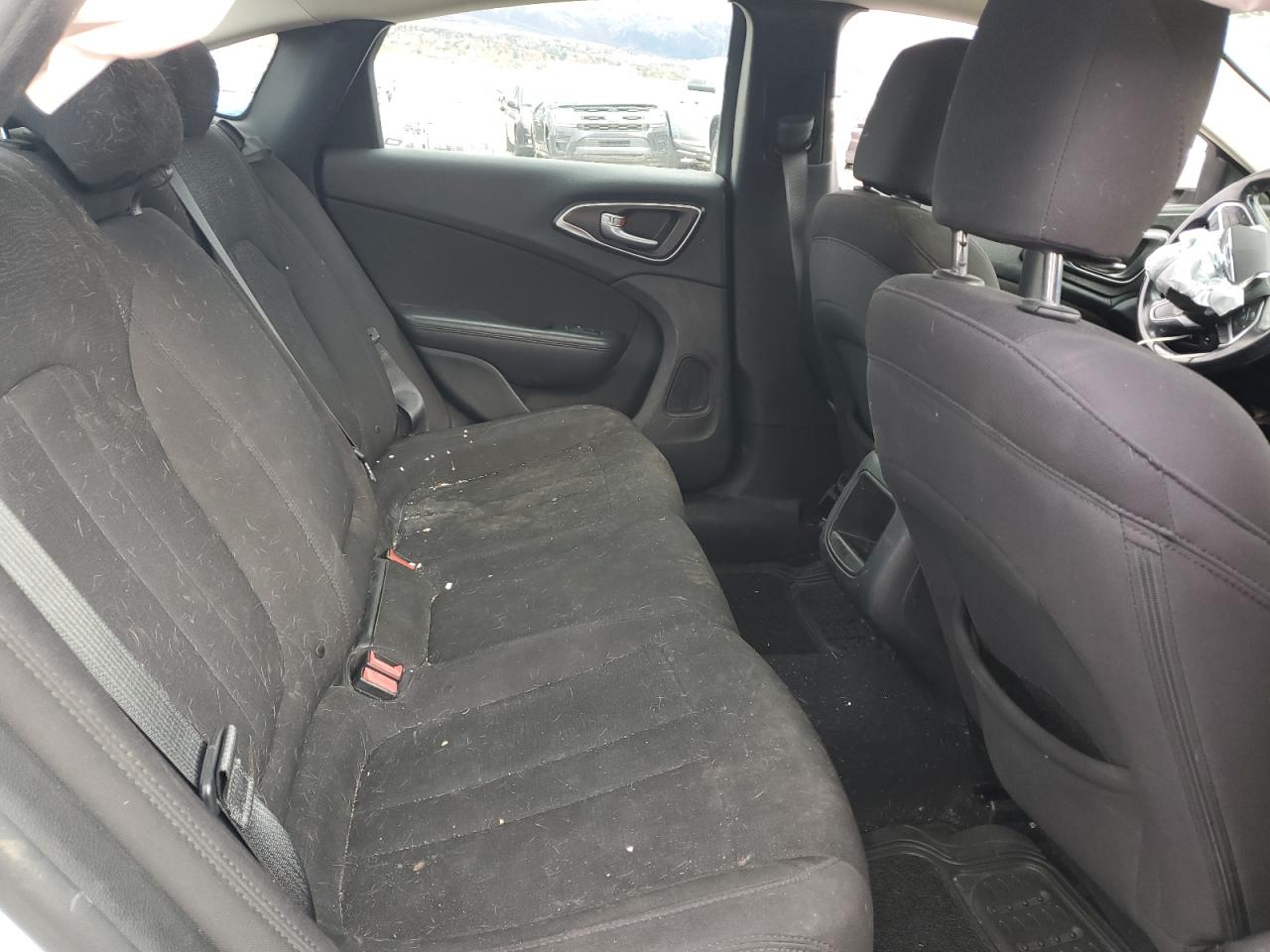 2015 Chrysler 200 Limited VIN: 1C3CCCAB6FN688849 Lot: 93055245