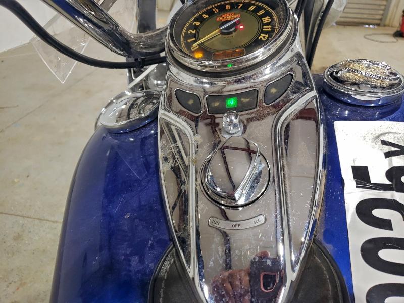 2015 HARLEY-DAVIDSON FLSTC HERITAGE SOFTAIL CLASSIC  