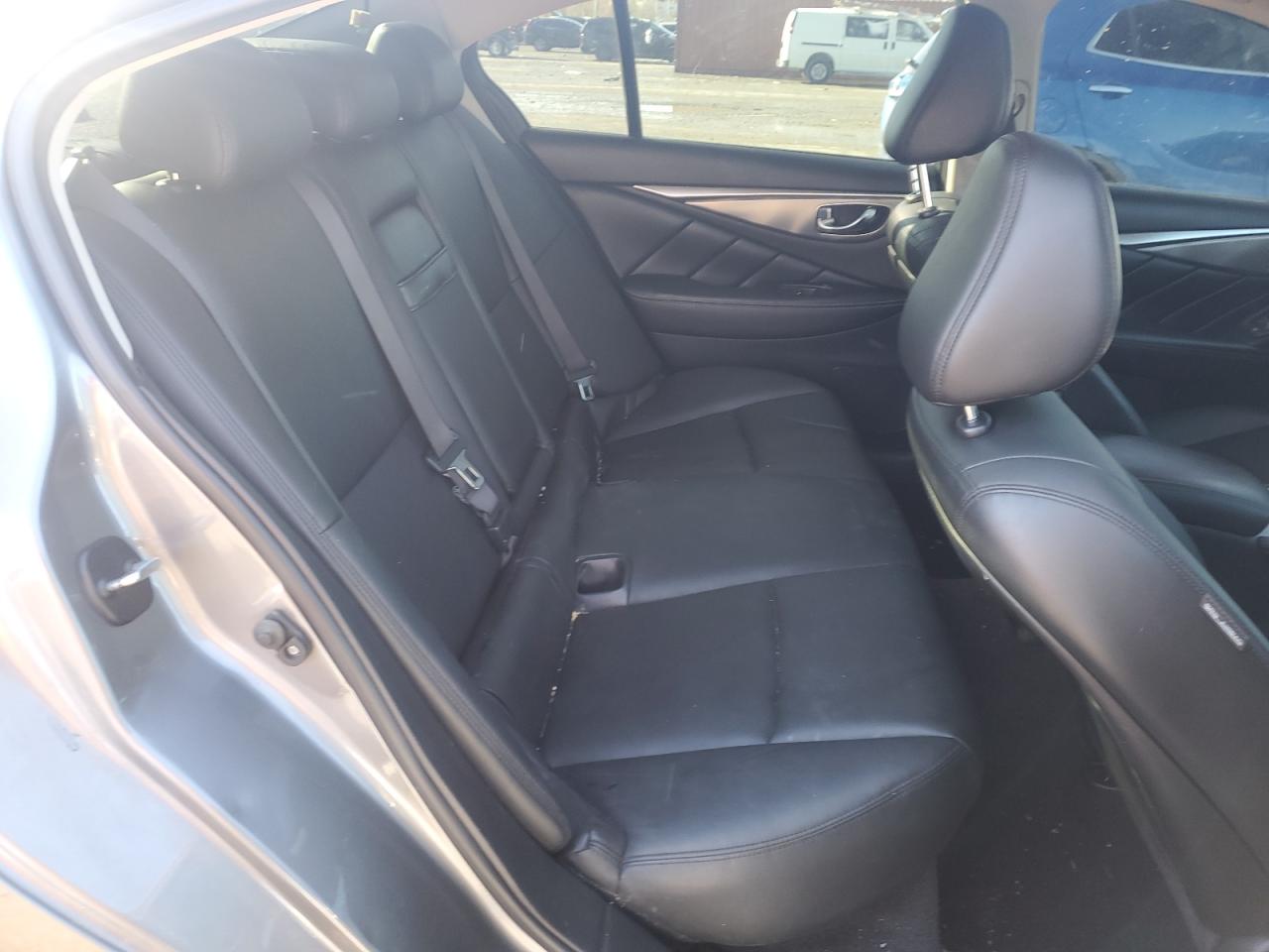 2017 Infiniti Q50 Premium VIN: JN1EV7AR6HM840689 Lot: 89673905