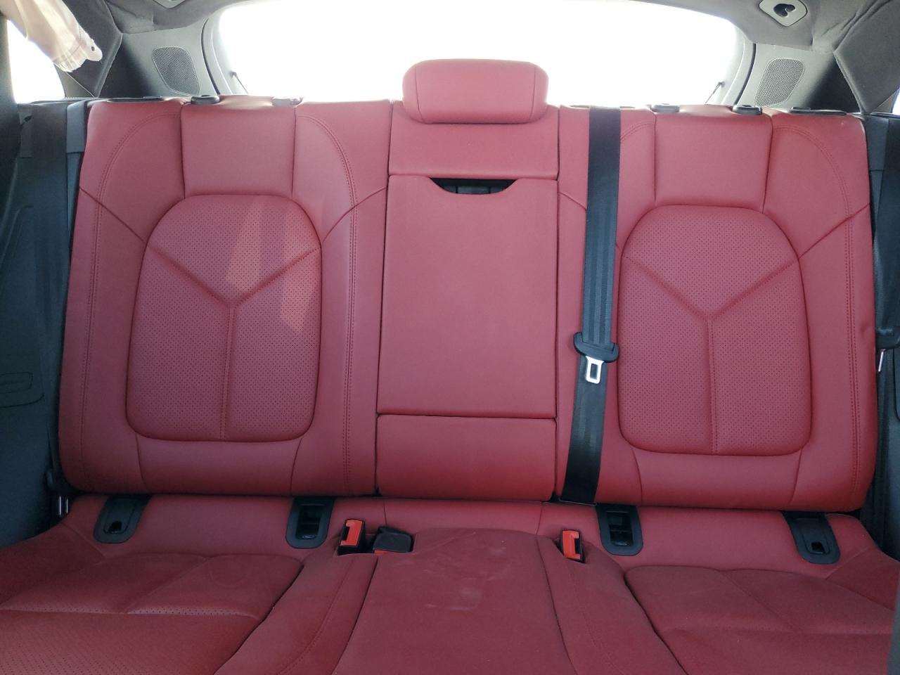 2019 Porsche Macan S VIN: WP1AB2A59KLB31027 Lot: 92210395