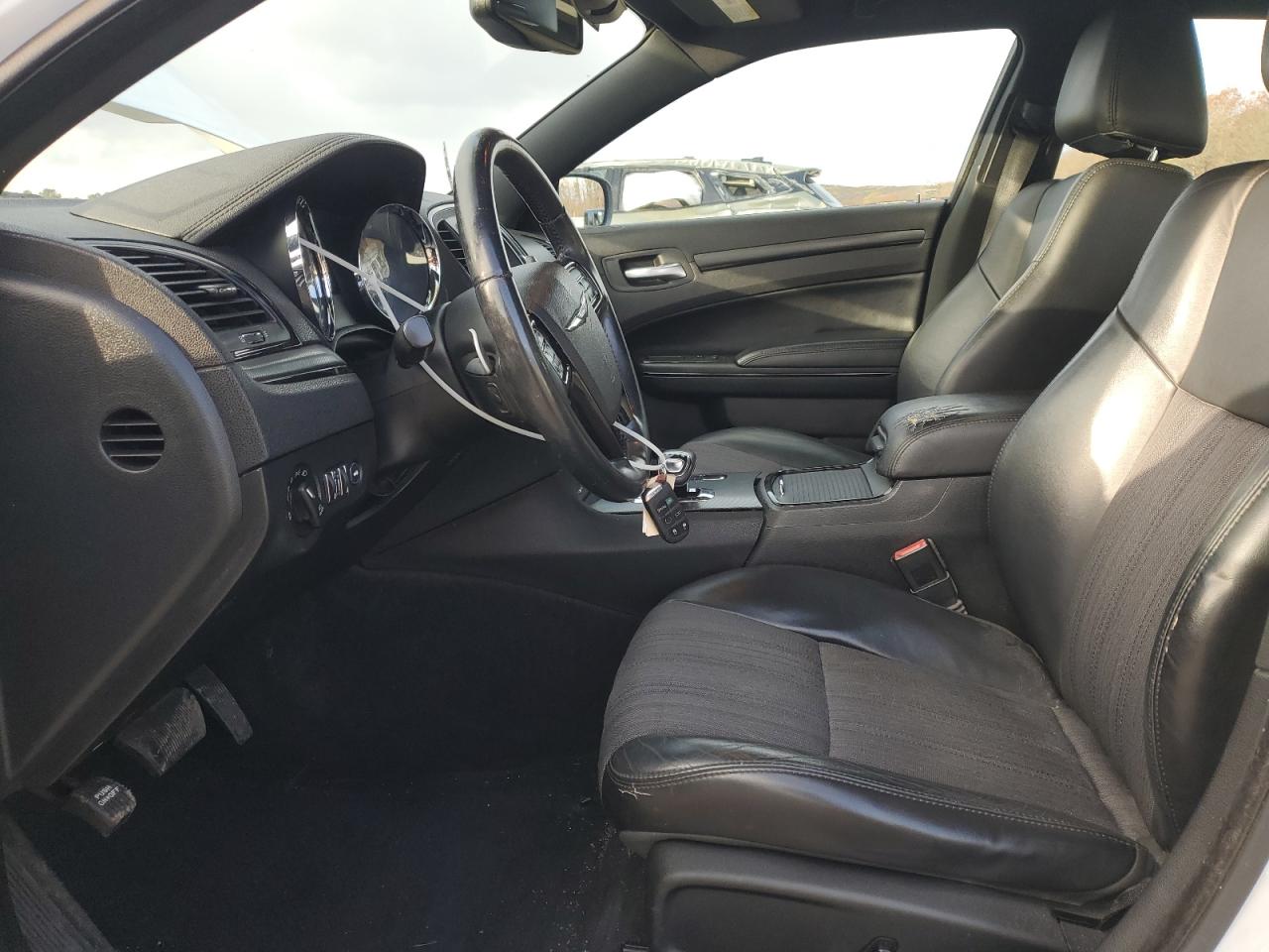 2013 Chrysler 300 S VIN: 2C3CCAGG7DH603692 Lot: 92419395